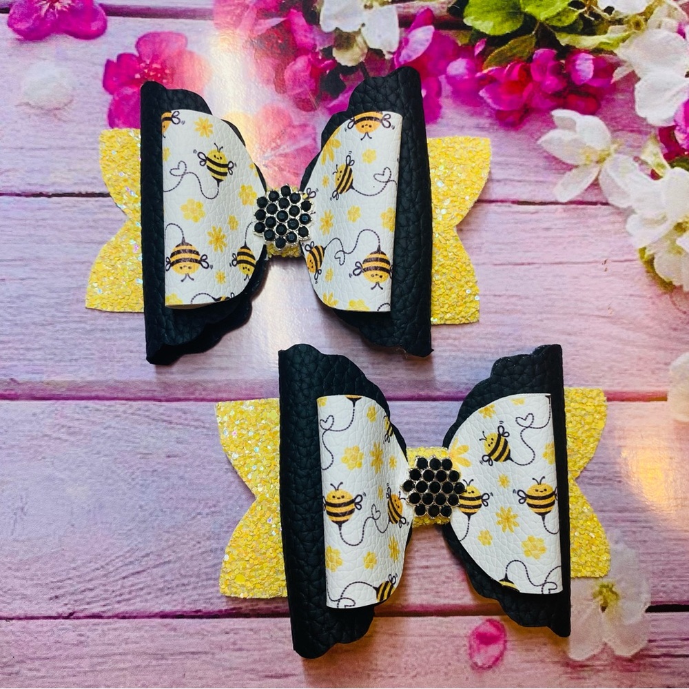 Bee bow set